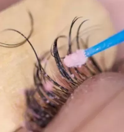 Lash Removal