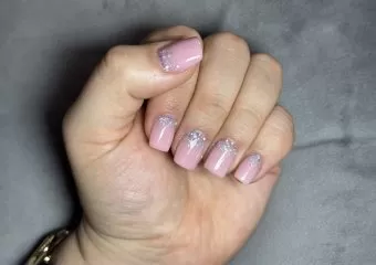 Beauty room nails