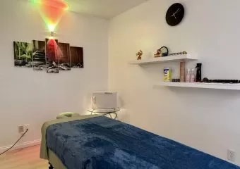 Henrys Massage & Wellness