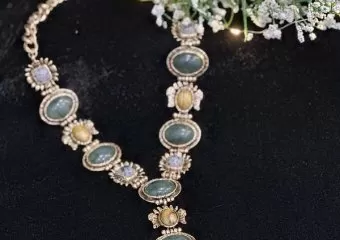 Hot Chic Studio  Custom Jewelry