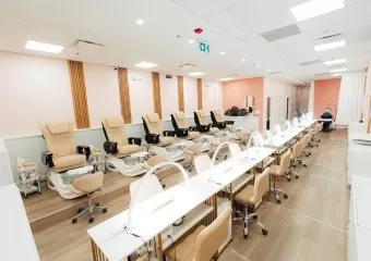 Oracle Nails & Beauty Bar