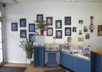 Roberts Repair & Custom Designs