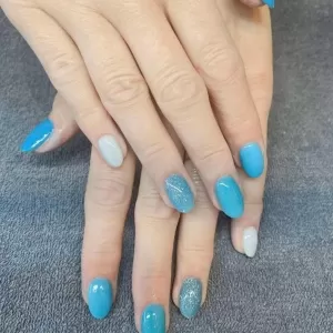 AT Nail Bar