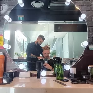 CANADIAN CREW BARBERSHOP