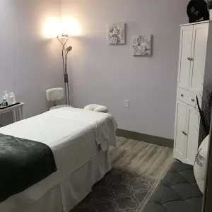 Dragonfly Oasis Massage