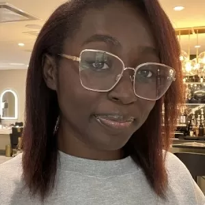 Drei Beauchamp Hair