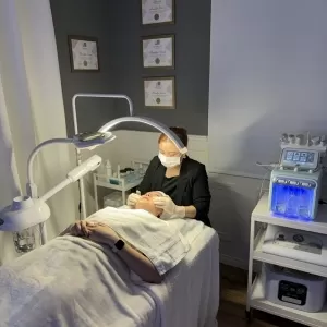 Here U Glow Esthetics
