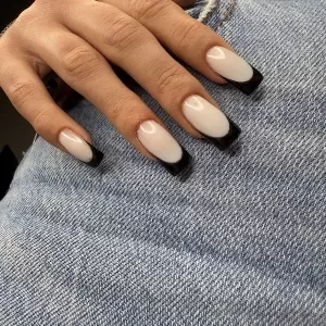 Leila nail salon