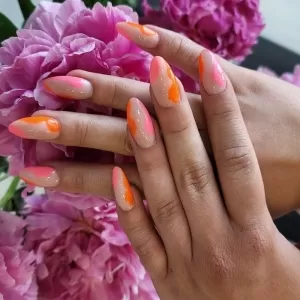 Luminous nails and spa Mahogany