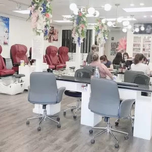 Marys Nails Boutique Chinook