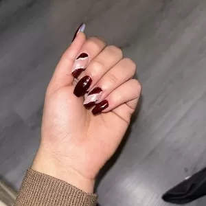 Nails Oh