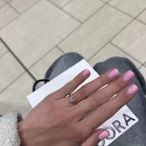 Pandora Chinook Centre