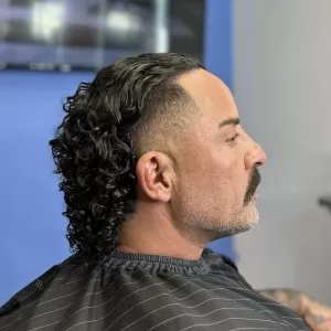 Razors Edge Barber Shoppe - Marda Loop