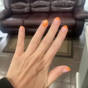 Shining Nails & Spa
