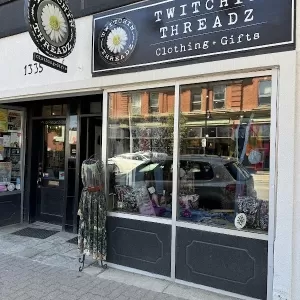 Twitchin Threadz