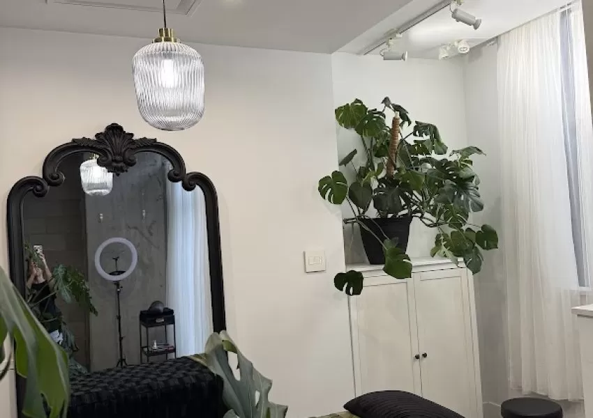 Gallery Image 1